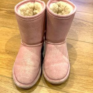 Bearpaw girl boots  size 13